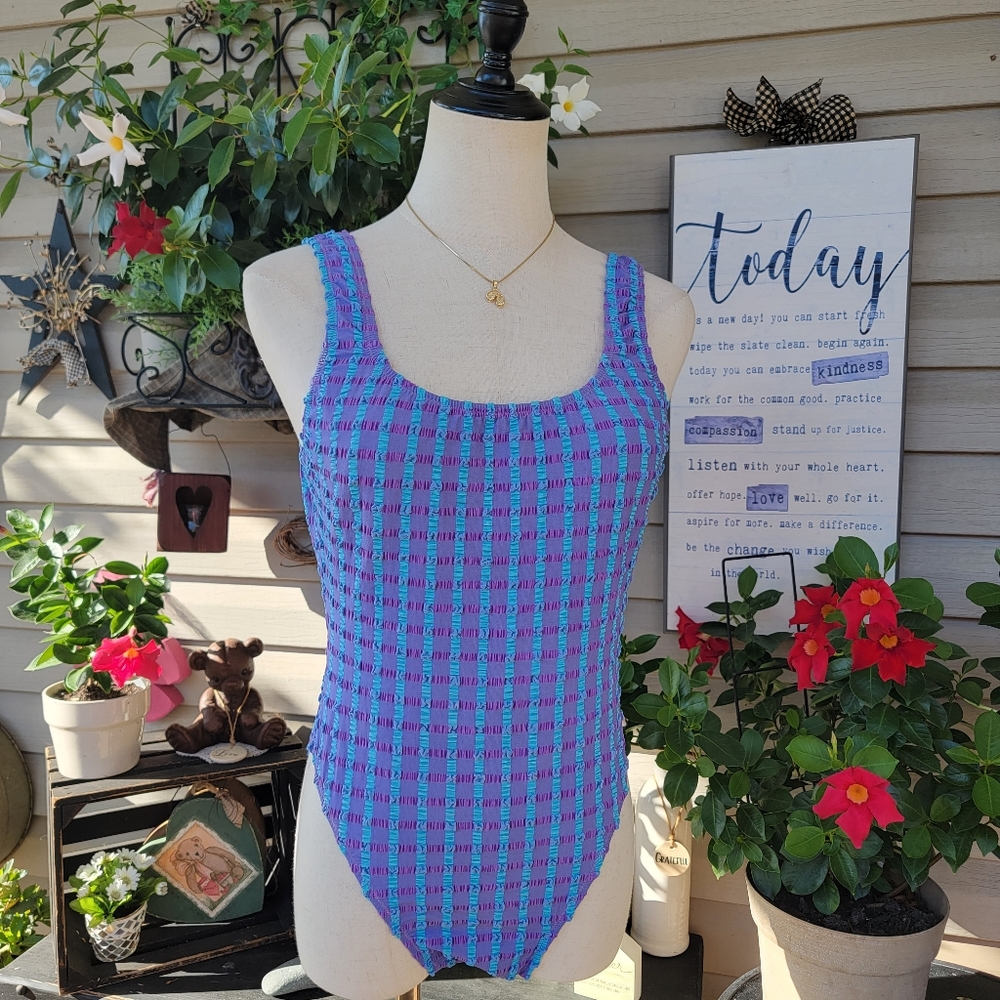 PRO SPIRIT ♡ Sweet Vintage 1pc Blue 'n Periwinkle Striped Open Back Swimsuit 7/8